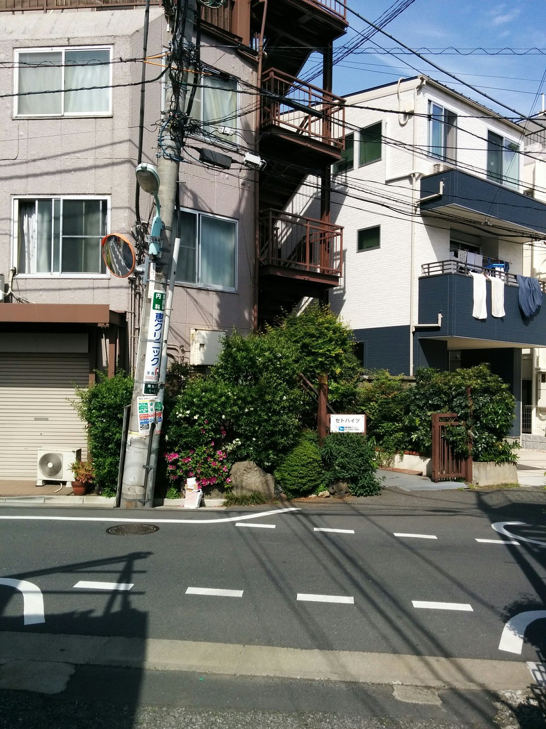 ３．目白駅より（徒歩7分）