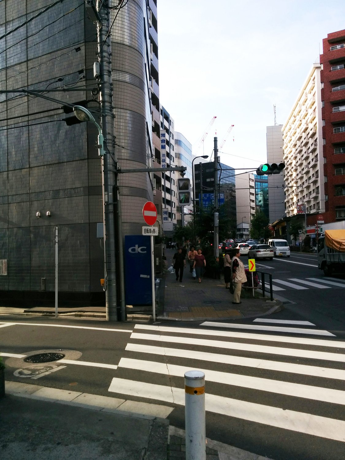 ４．雑司ヶ谷駅より（徒歩7分） 都電荒川線でお越しの方は②から見てください。